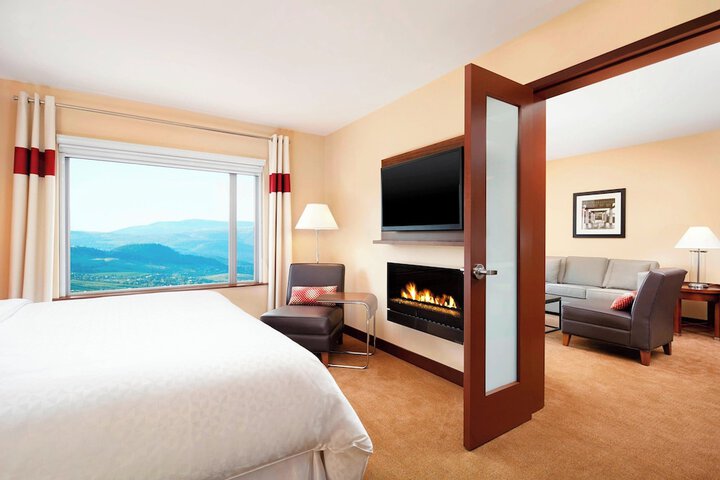 Room 70 of 136
