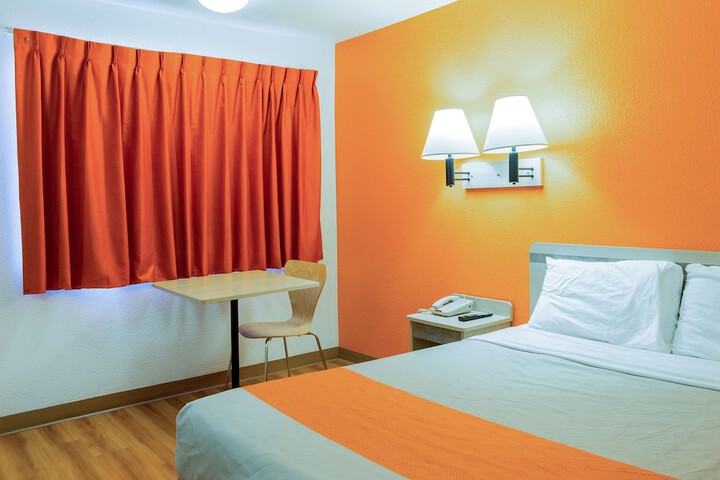 Motel 6 Mojave CA