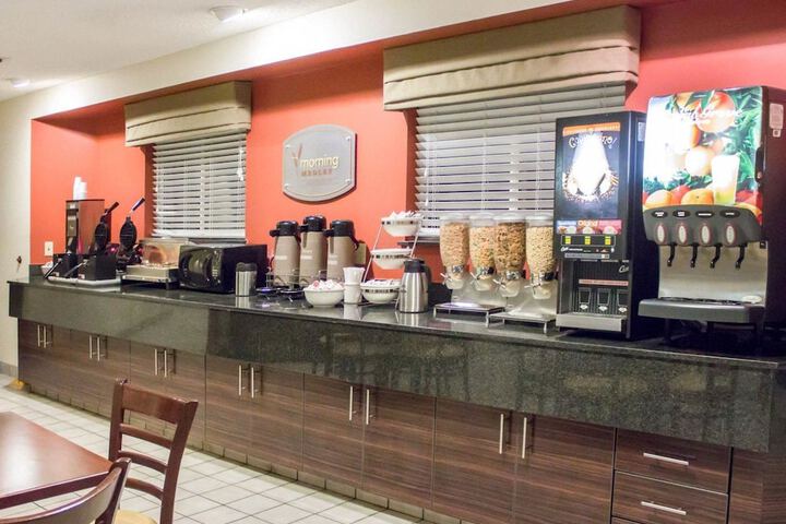 Breakfast/Coffee Service 27 of 29