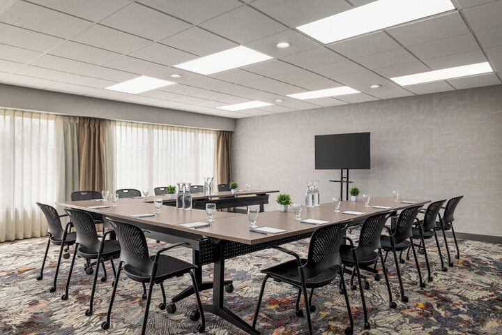 Crowne Plaza Auburn Hills by IHG