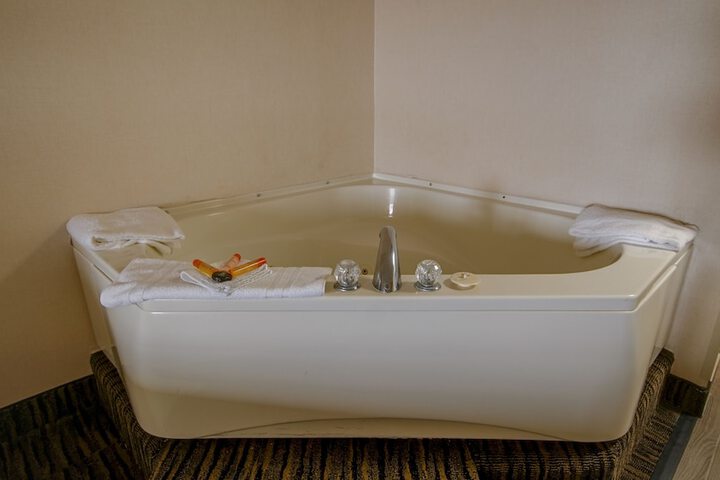 Hot Tub 39 of 41