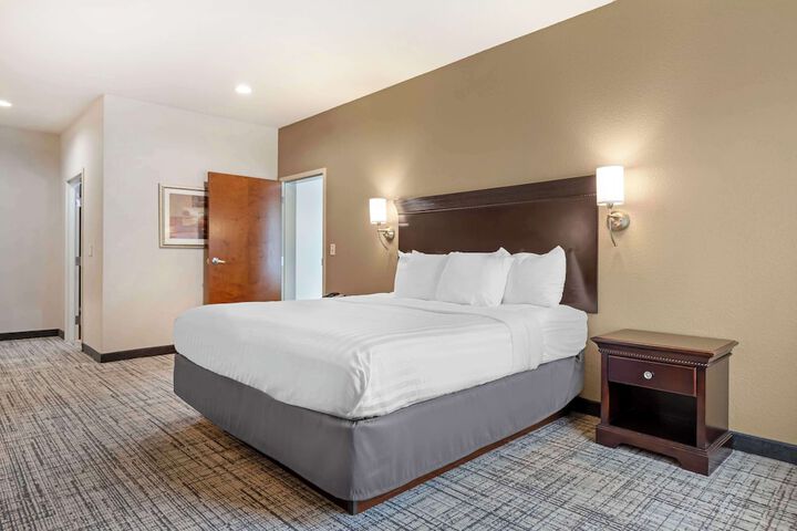Room 21 of 35