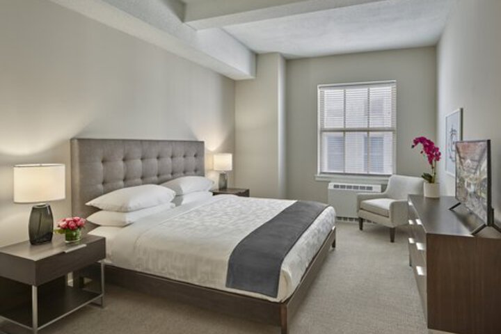 Room 18 of 36