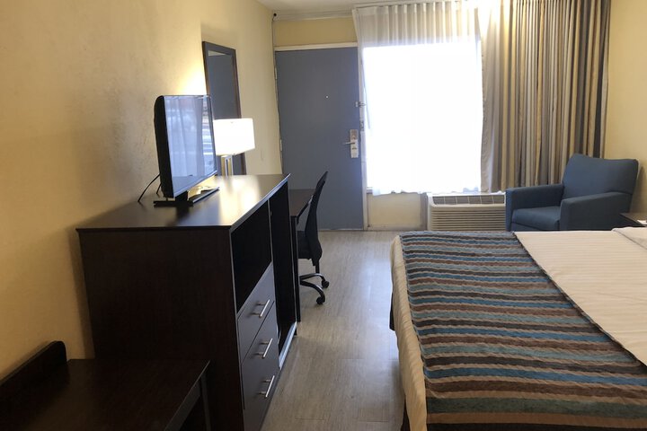 Room 38 of 80