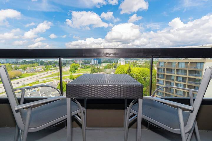 Sandman Signature Vancouver Airport Hotel & Resort