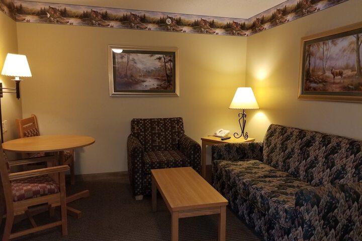 Room 35 of 47