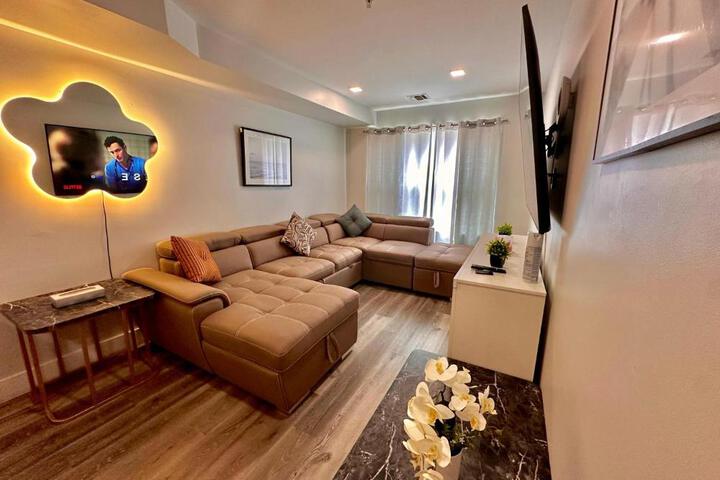 The Modern Suite - 2BR Close to NYC
