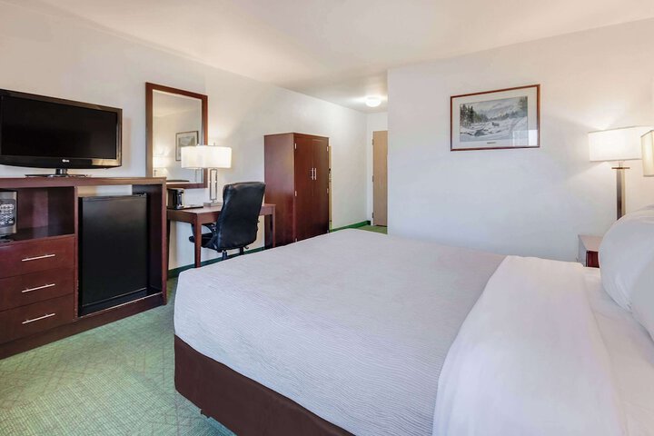 Room 15 of 22