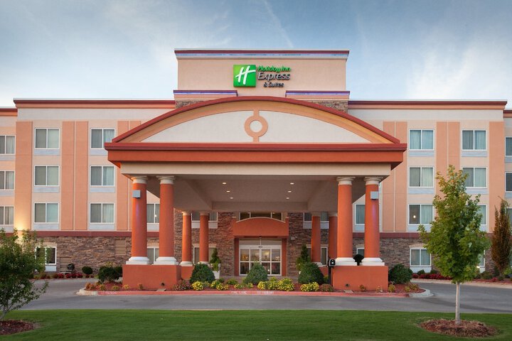 Hotel 3 of 63