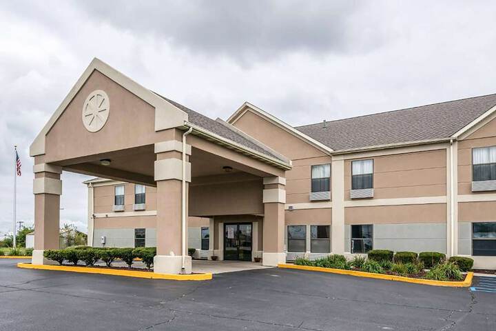 Hotel 2 of 8