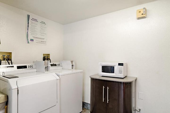 Room 15 of 22