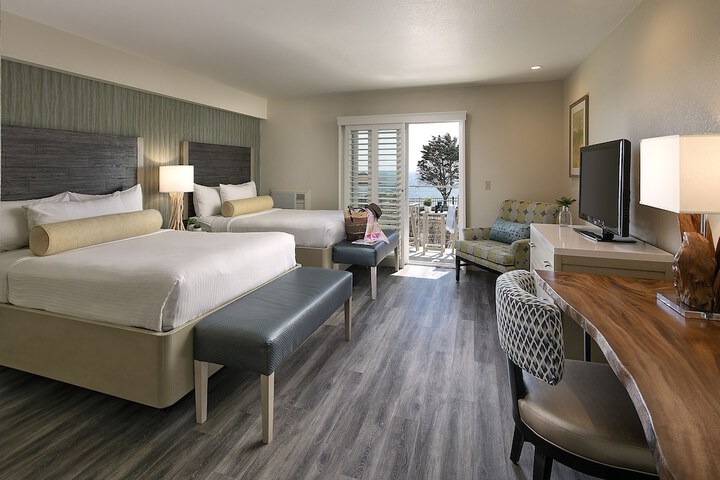 Inn at the Cove