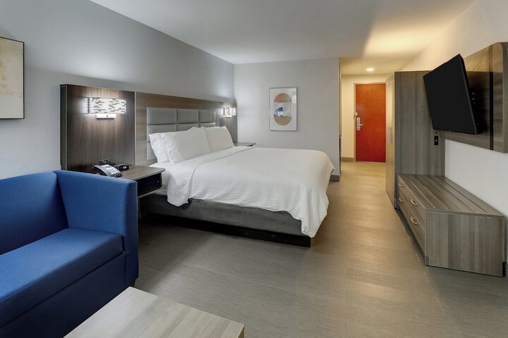 Room 31 of 60