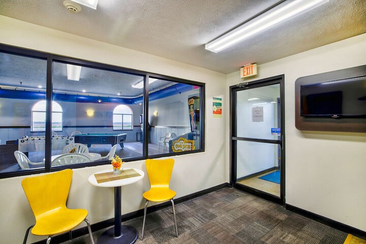 Motel 6 Percival IA