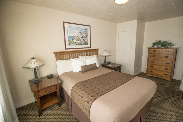 Room 105 of 117