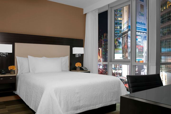 Room 25 of 50