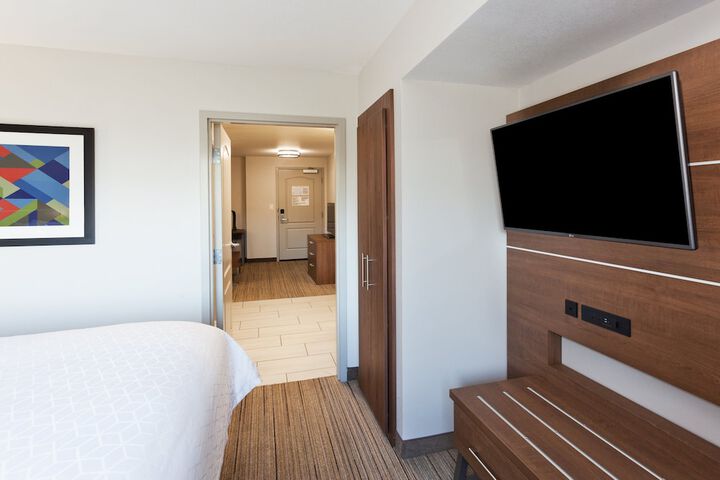 Room 25 of 54