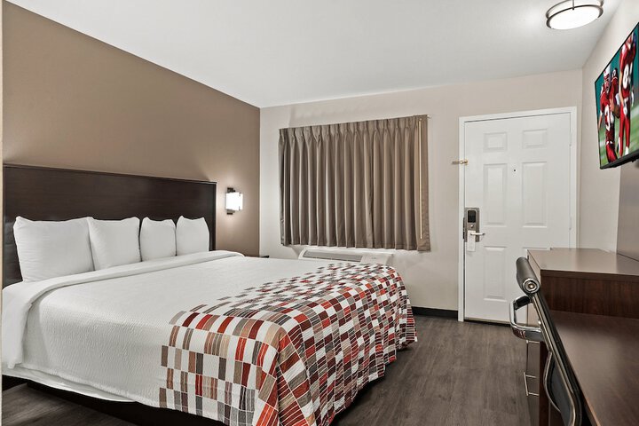 Room 26 of 33
