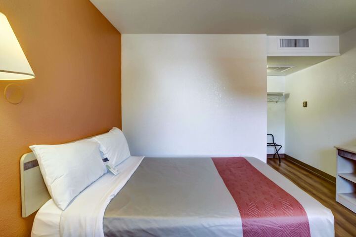 Motel 6 Grants Pass OR