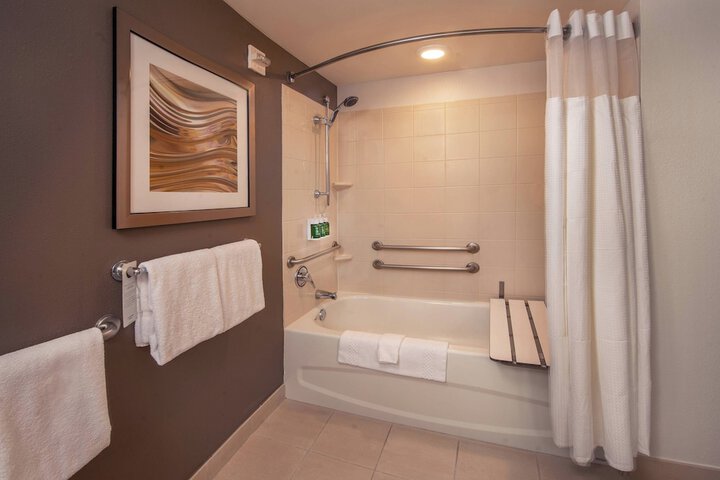 Courtyard by Marriott Dunn Loring Fairfax