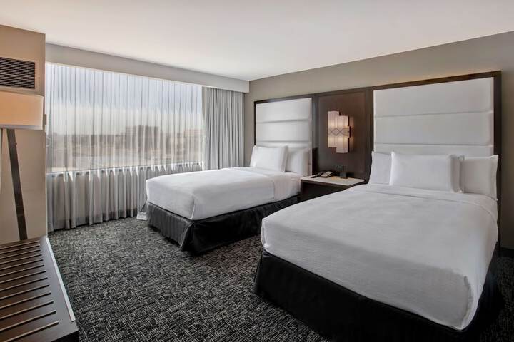 Room 28 of 89
