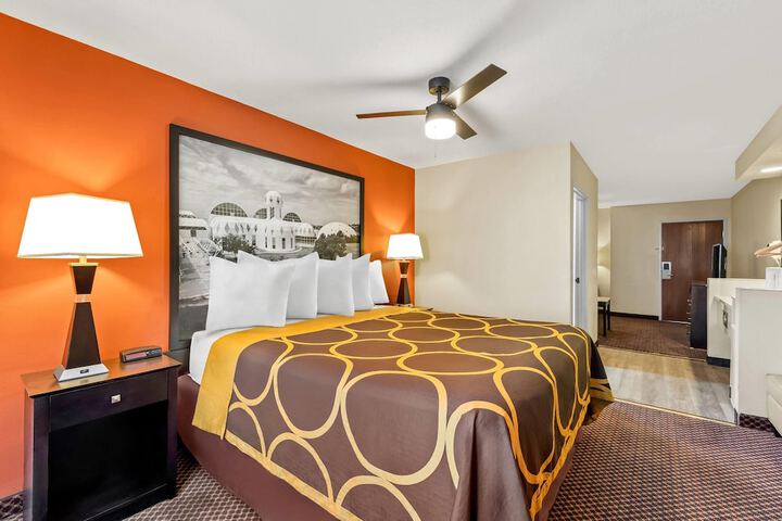 Super 8 by Wyndham Marana / Tucson Area