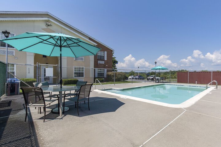 Pool 3 of 35
