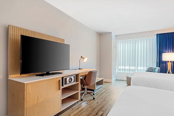 Room 41 of 85