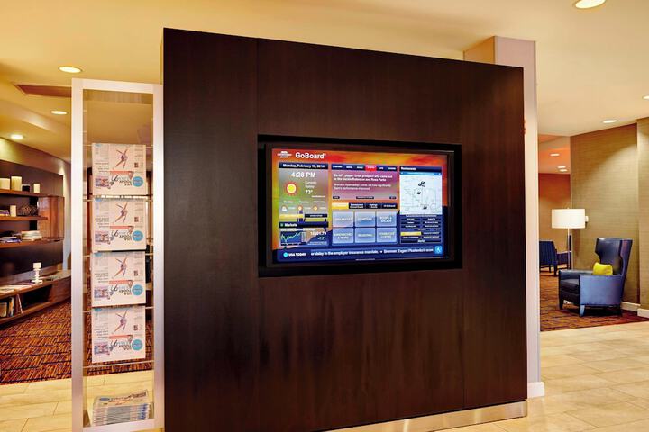 Courtyard by Marriott Phoenix North / Happy Valley