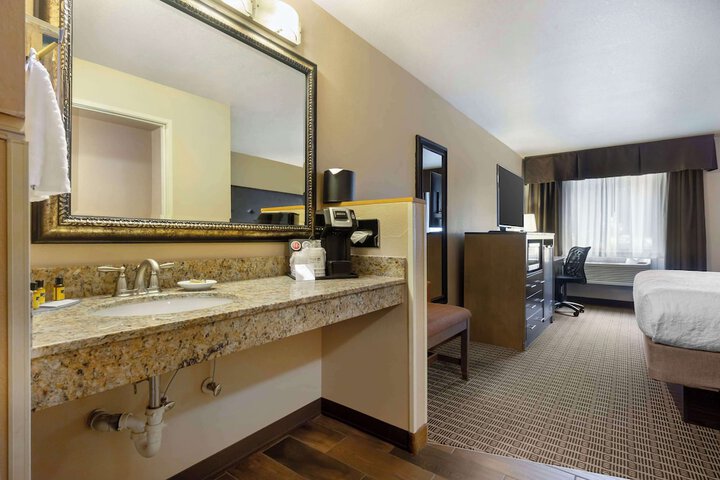 Best Western Plus Yakima Hotel