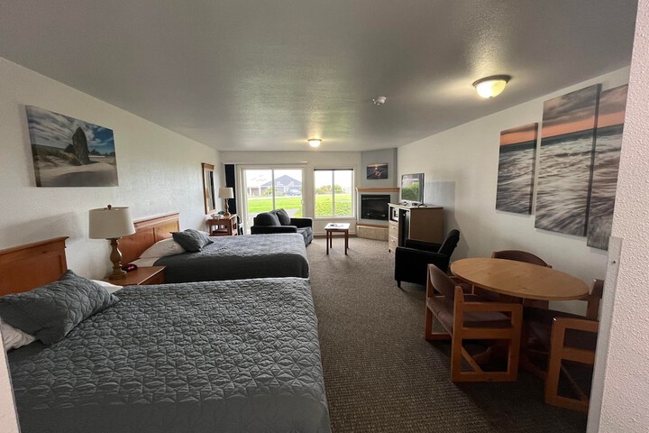 Room 102 of 233