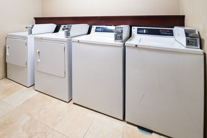 Hampton Inn & Suites Greensburg