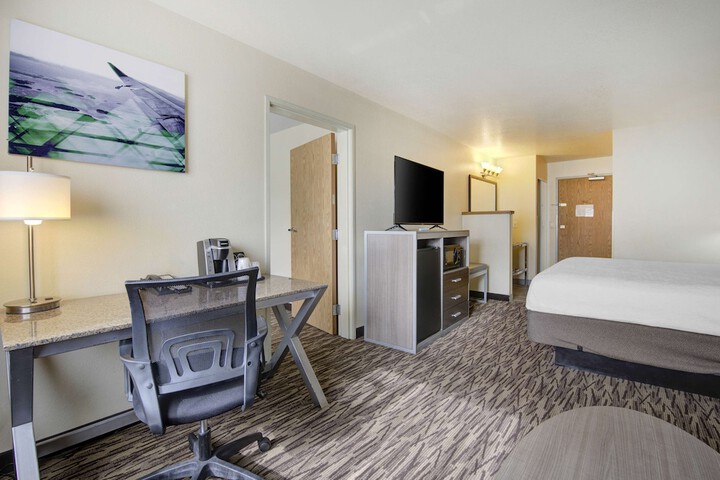 Room 25 of 41