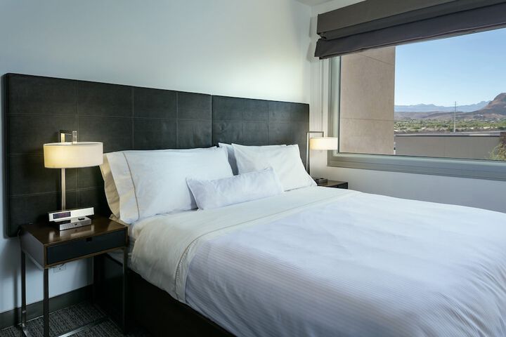 Room 18 of 29