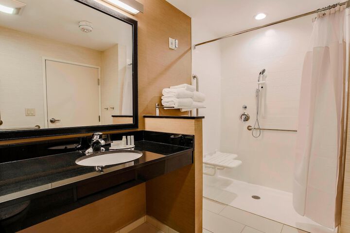 Fairfield Inn & Suites by Marriott Snyder