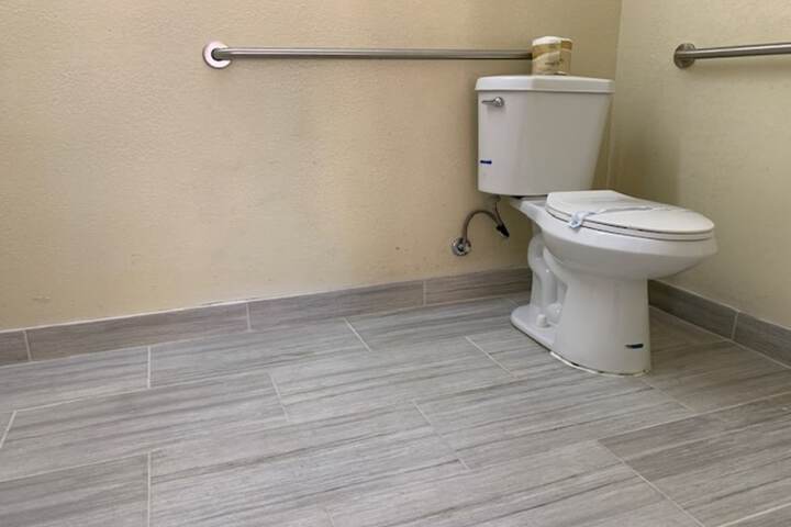 Room 87 of 124