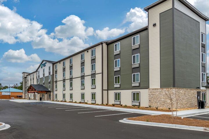 Hotel 3 of 27