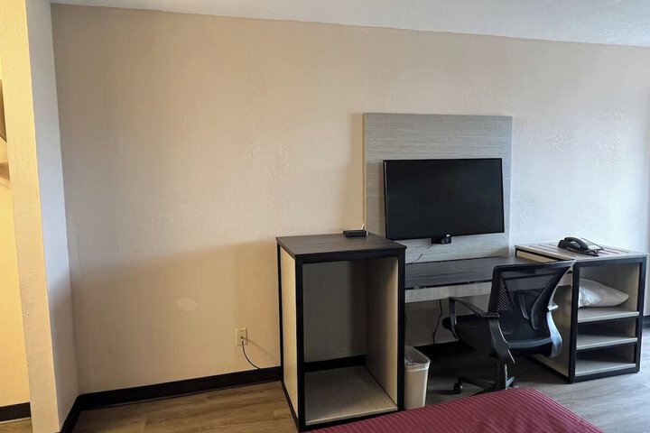 Room 14 of 15