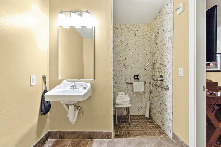 Room 111 of 161