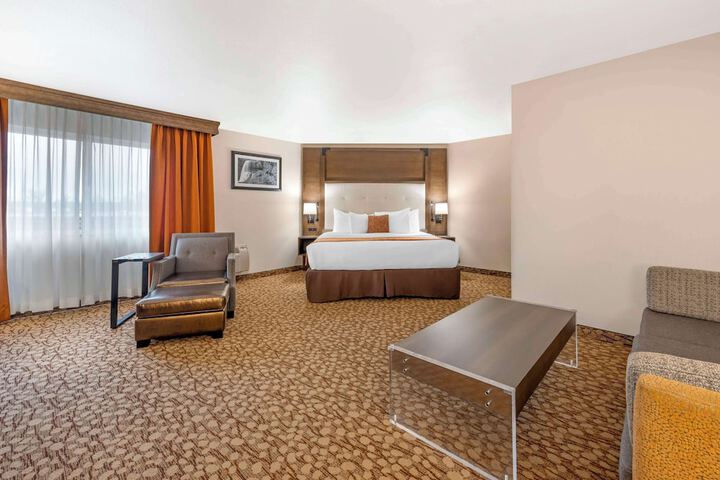 Best Western Plus Mill Creek Inn