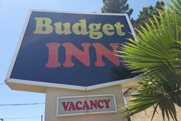 Hotel 2 of 77
