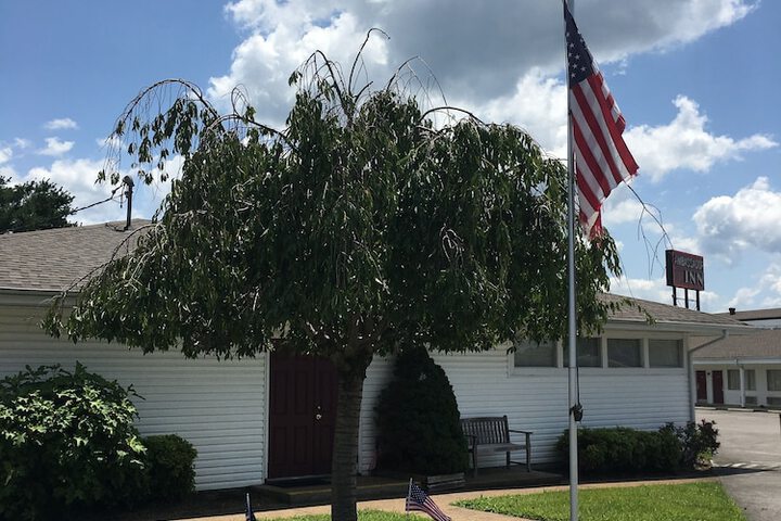 Ambassador Inn & Suites