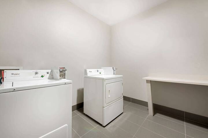 Room 19 of 27