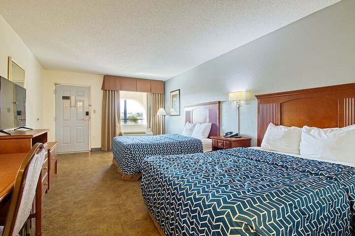 Room 16 of 20