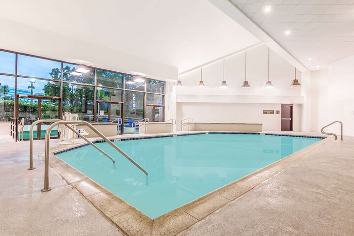Pool 8 of 41