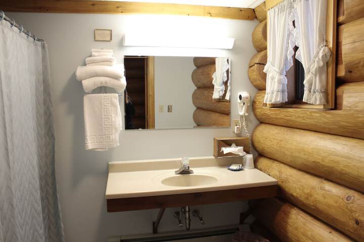 Nootka Lodge