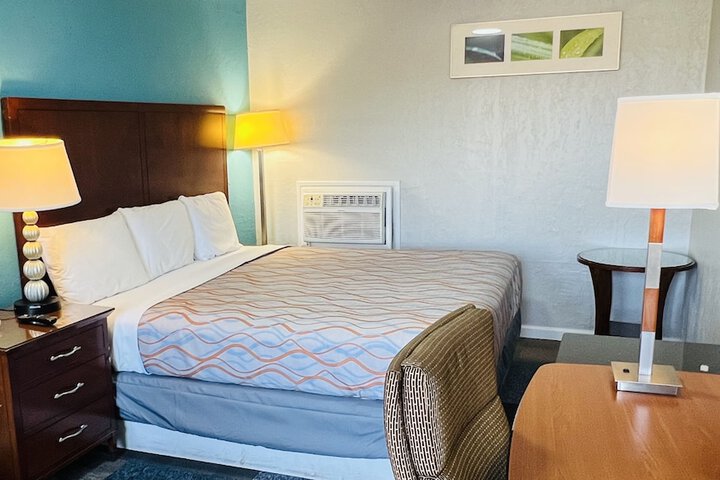 Room 17 of 21