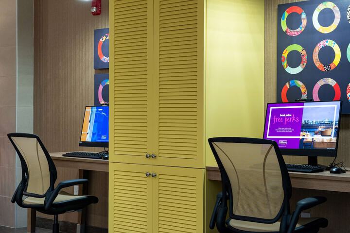 Business Center 93 of 93