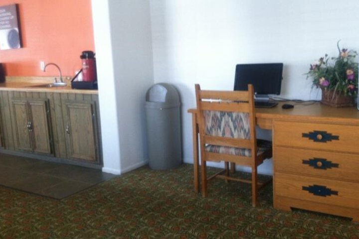MOTEL 6 LOS ALAMOS