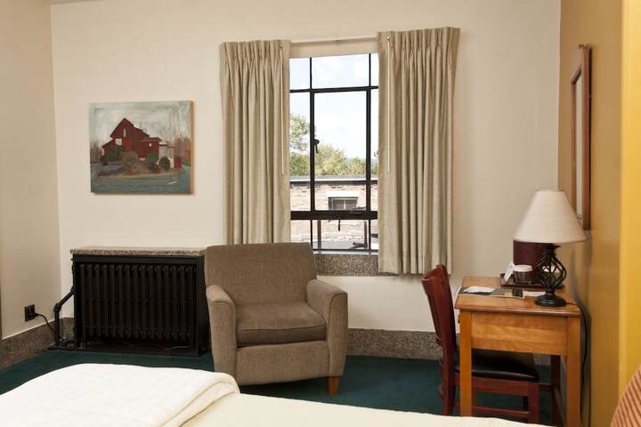 Room 54 of 85